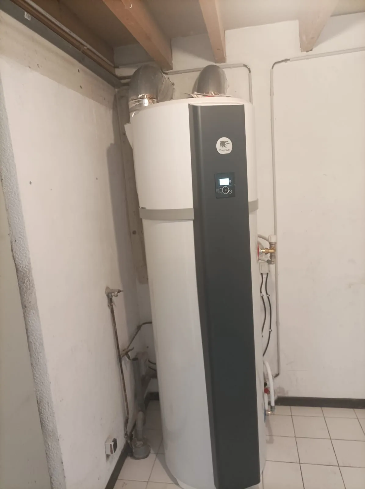 Entretien chauffe-eau Bourgoin-Jallieu — chauffe-eau thermodynamique contrôlé